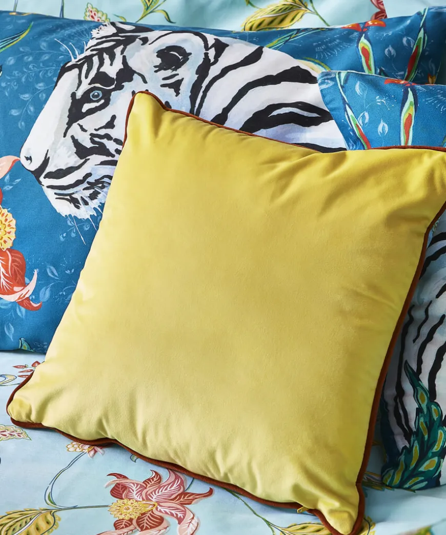 fantastic_floral_reversib_3.webp Nature Decor<Joe Browns Fantastic Floral Reversible Cushion