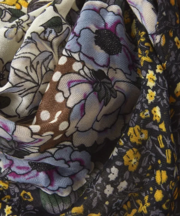 Accessories & Jewellery<Joe Browns Have To Have It Tassel Scarf