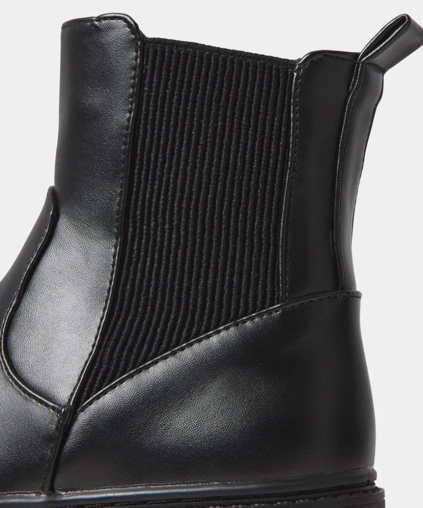 make_no_mistake_chelsea_b_3.webp Boots & Shoes<Joe Browns Make No Mistake Chelsea Boots