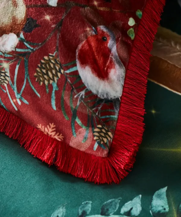 Christmas Decorations<Joe Browns Merry Christmas Wreath Cushion