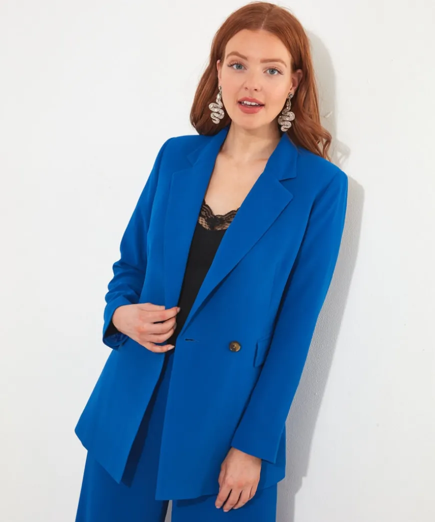 must_have_statement_blaze_0.webp Coats & Jackets<Joe Browns Must Have Statement Blazer
