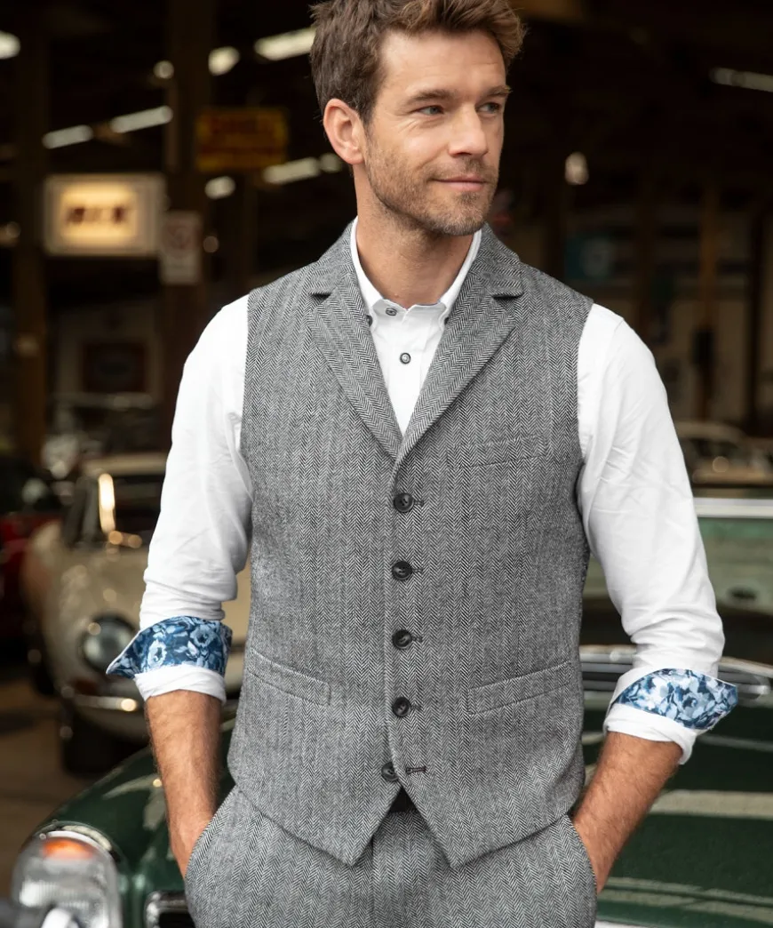 tailored_to_perfection_wa_2.webp Coats & Jackets<Joe Browns Tailored To Perfection Waistcoat